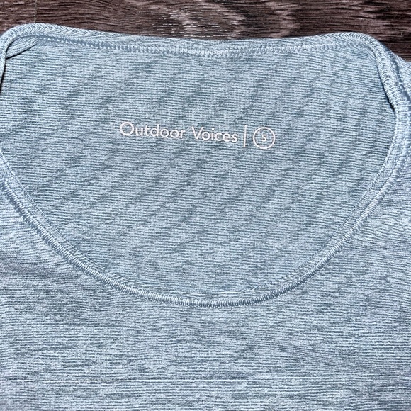 Outdoor Voices Slashback Crop Top - Picture 3 of 4